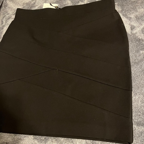 Bi-Stretch Black Pencil Skirt - Picture 4 of 10